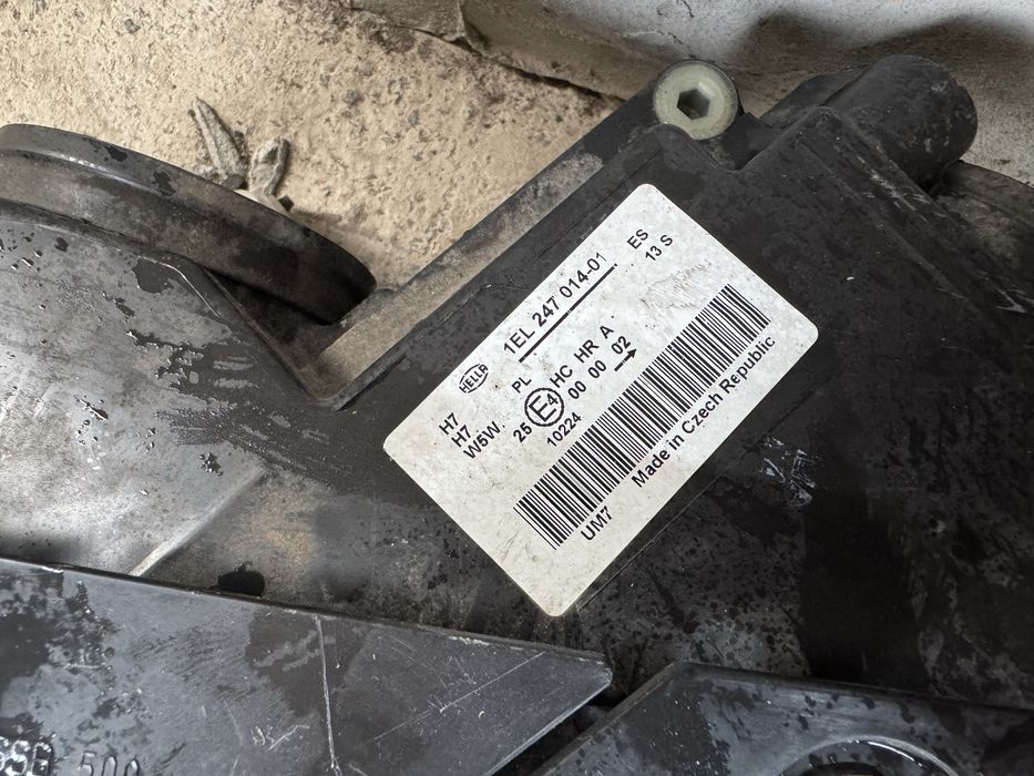 Фара ліва Vw Passat B6 галоген