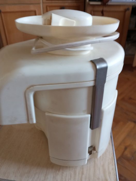 Продам соковижималку Журавинка