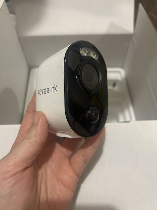 Kamera z panelem solarnym Argus 3 ultra + reolink solar panel 2