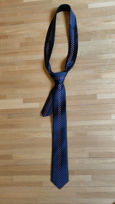 Czarny krawat jedwab hand made + różowa poszetka