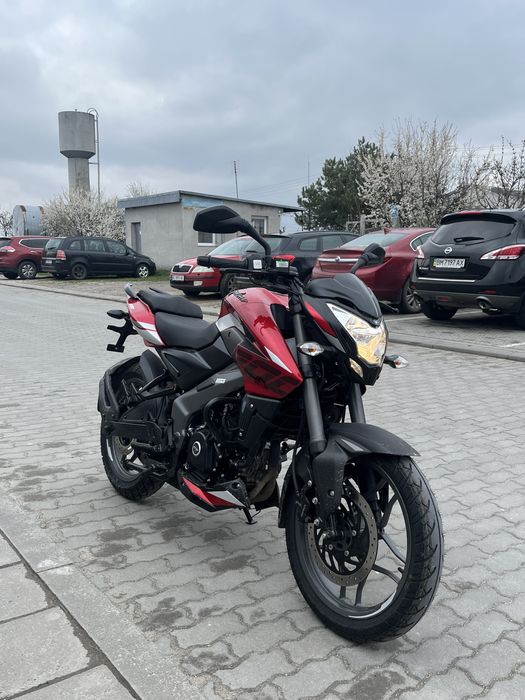 Bajaj Pulsar NS200 2024 новий