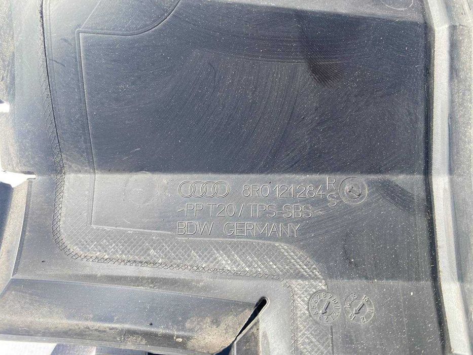 Дефлектор Направляючий повітря Ауді Q5 лівий правий