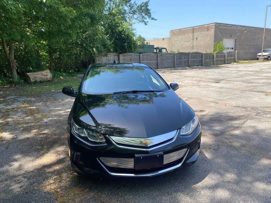 Chevrolet Volt LT      2017