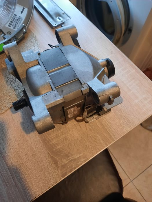 Silnik id pralki Whirlpool AWOC 50013SL,  uniwersalny, HXGN1L.82