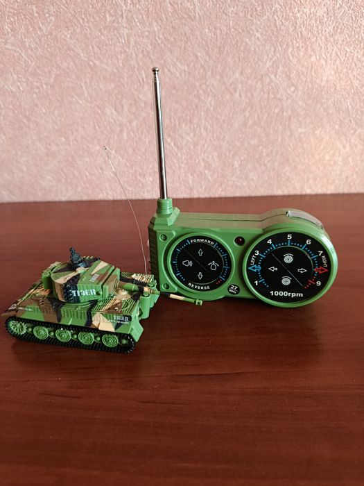 Танк мікро р/в 1:72 Tiger зі звуком камуфляж