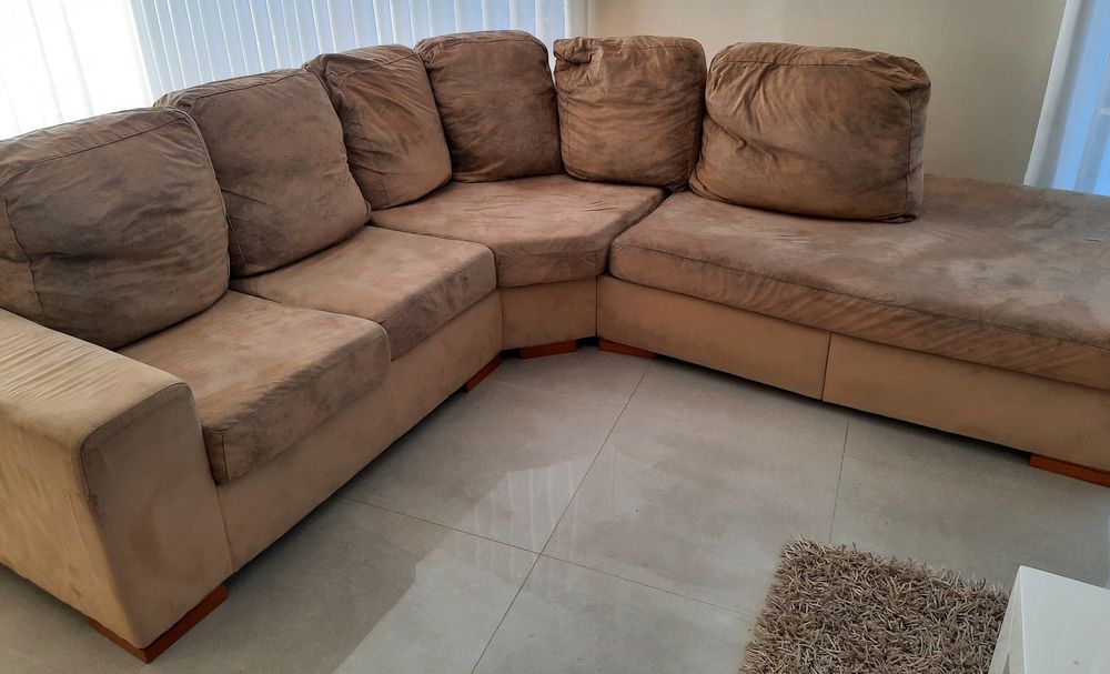 Sofá de canto com chaise long