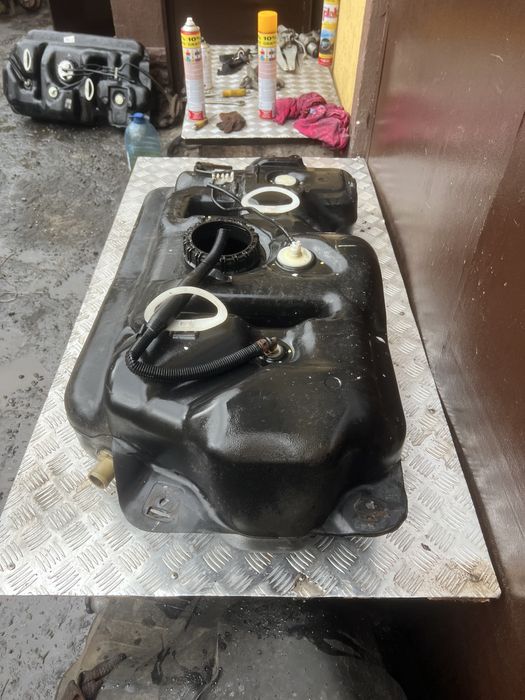 Бак бензобак SsangYong Rodius 2008 Санг Йонг Родиус