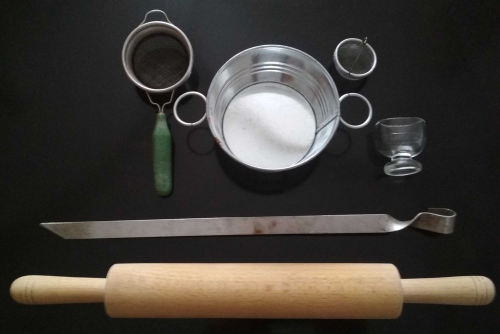 Кухонная утварь: открывашки, половник, шумовка, закаточный ключ и пр.