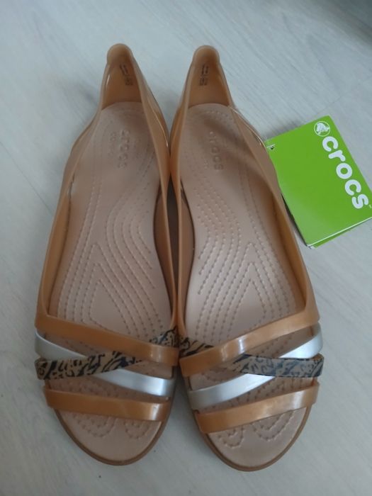 Crocs sandały w10