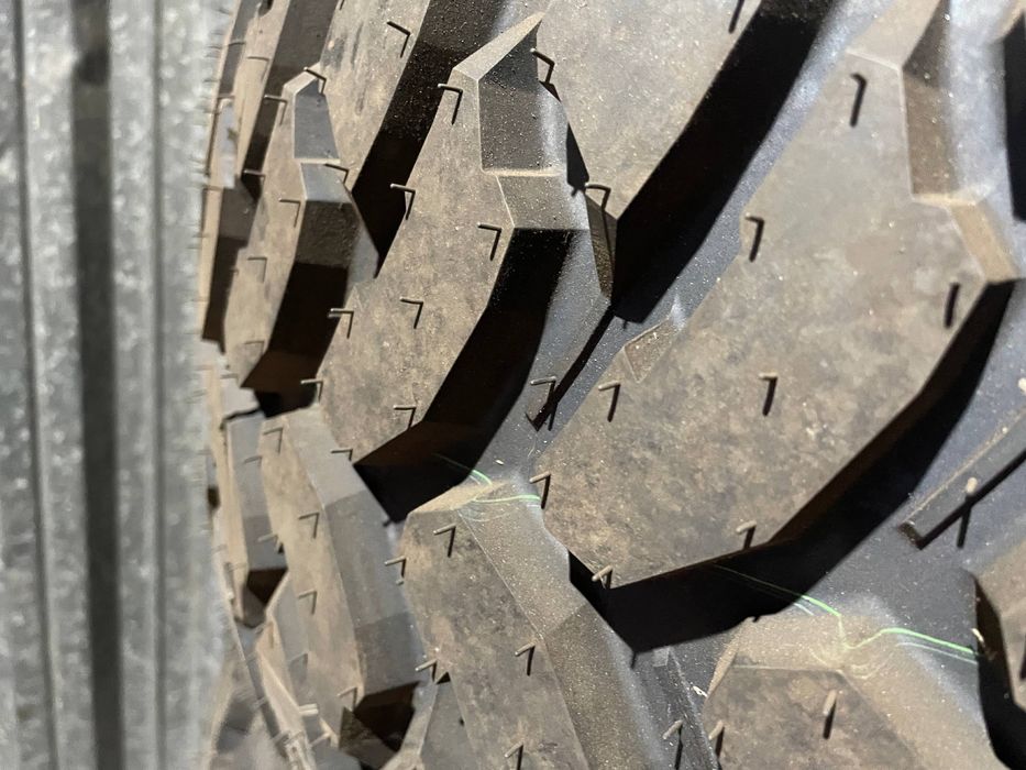 Новые COMFORCER CF3000 F2 37х13.50R18LT Комплект Шин R18 128Q 10PR M/T