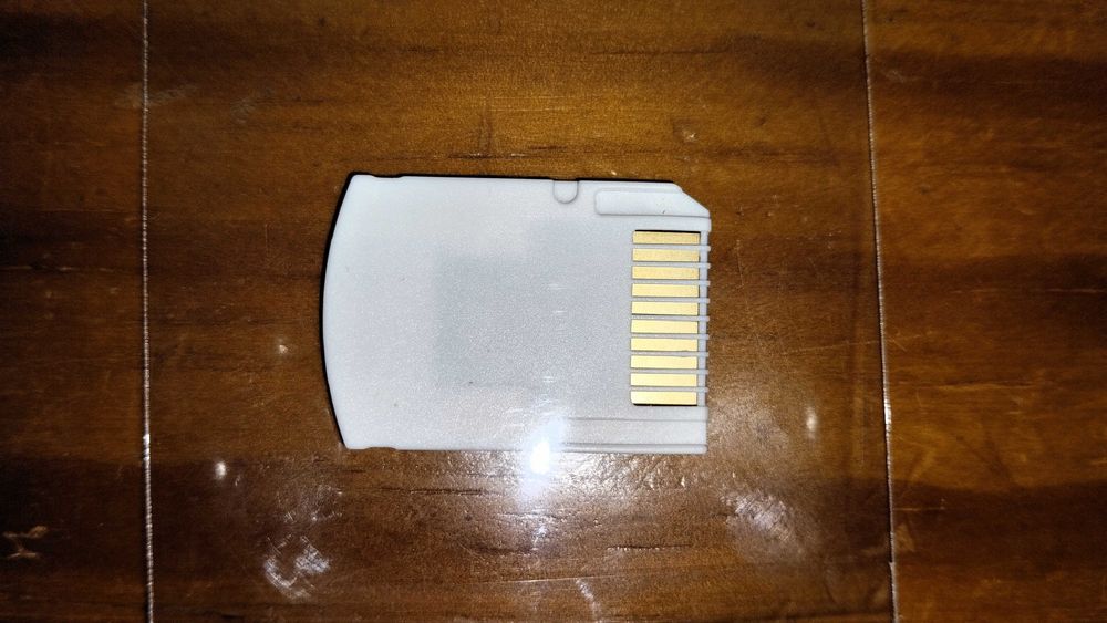 Adaptador Cartão de Memória para Sony PS VITA - Novo e Lacrado