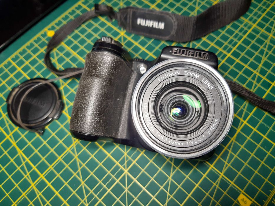 Фотоапарат Fujifilm FinePix S5800