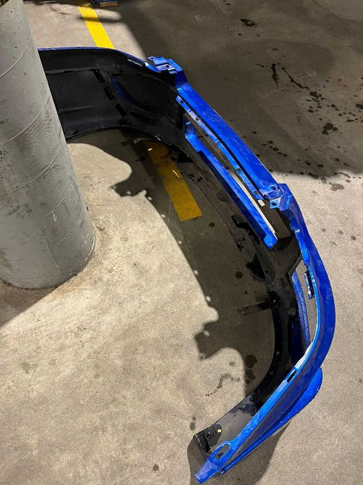 Parachoques Frente Subaru WRX STI com saia