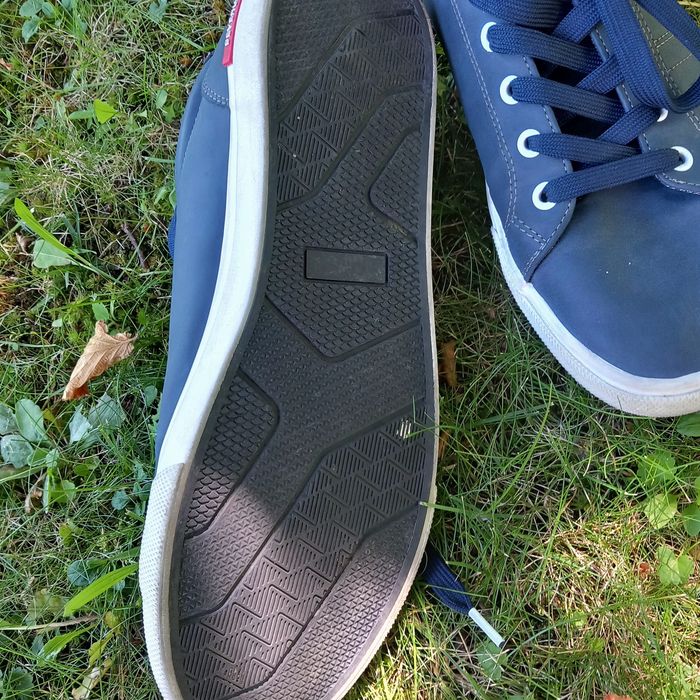 Dopiero mogę je wysłać po nowym roku Adidasy męskie 46