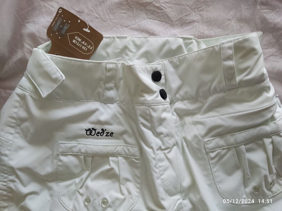 Conjunto completo equipamento para a neve novo