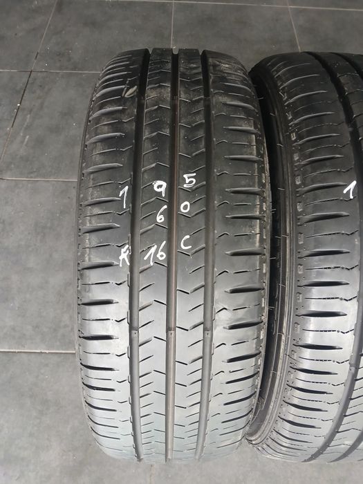 2 pneus 195 60 r16C Nexen