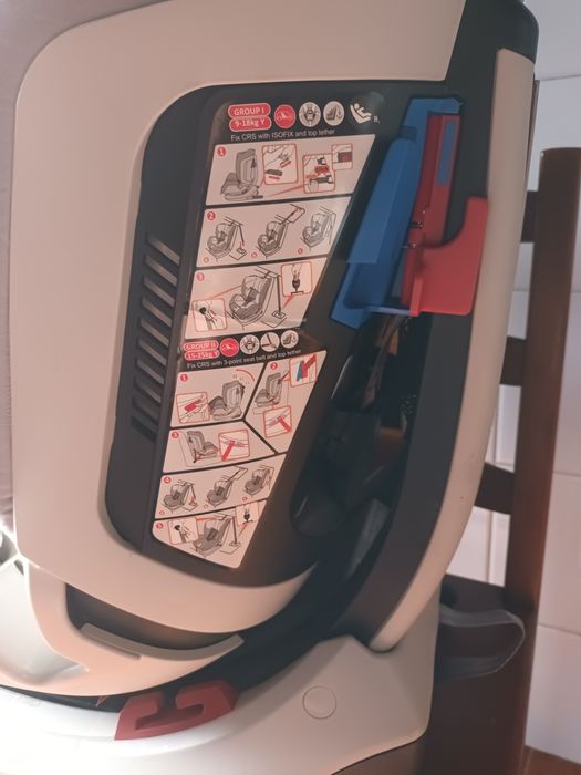 Cadeira de bebé para automóvel