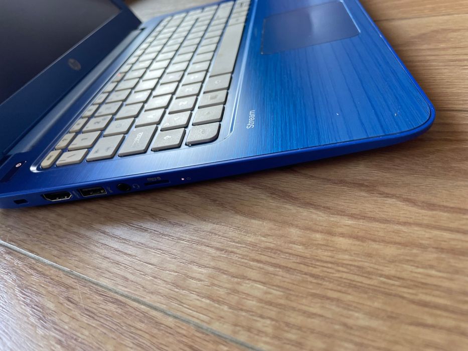 HP  notebook Stream 13"