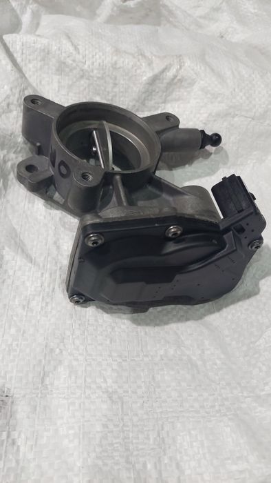 Przepustnica OPEL astra j insignia A zafira C 2.0 CDTI