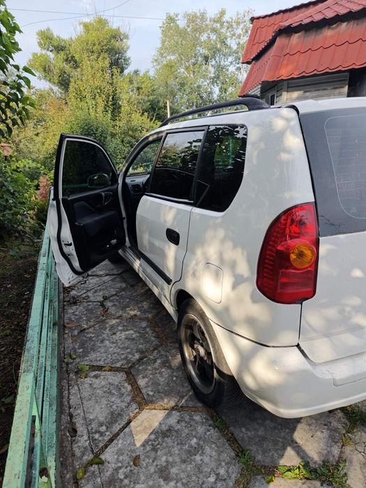 Mitsubishi space star