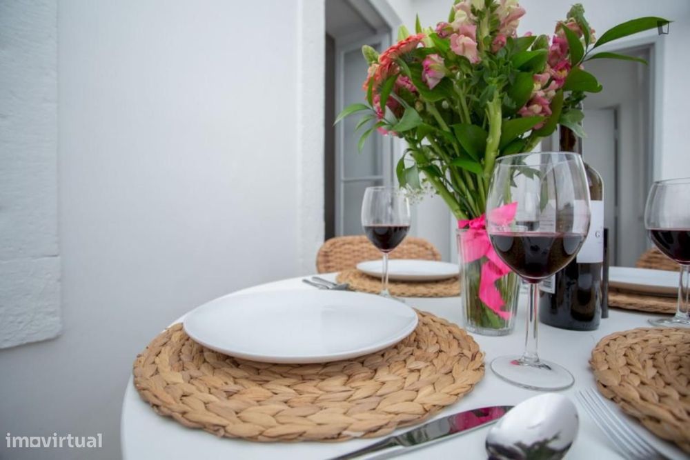Apartamento com 5 quartos - localizado em Anjos Lisbon