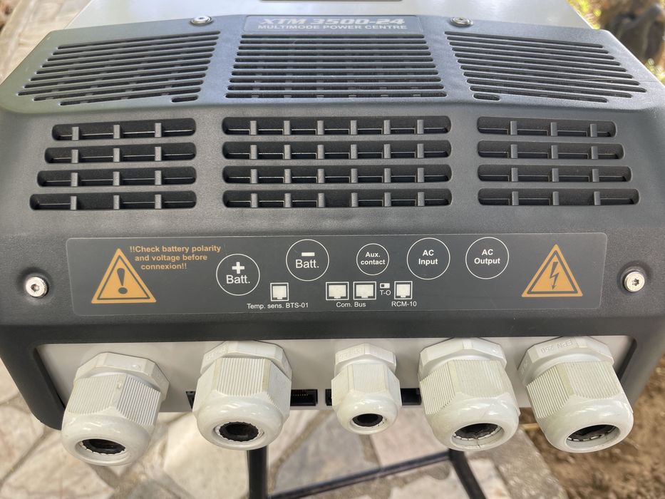 Hybrid photovoltaic inverter / charger XTM3500-24 (on-off grid)64284533915137121