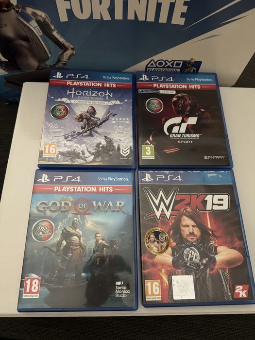 PS4 500GB e jogos