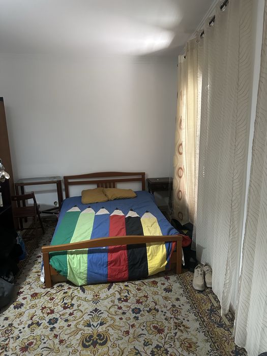 Quarto em palmela disponivel para entrada imediata, quarto bem grande em um apartamendo, ja com dispesas inclusa
