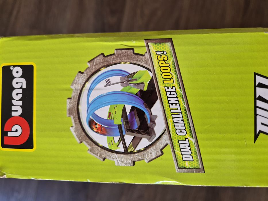 Pista de carros Burago dual darevil raceway loops