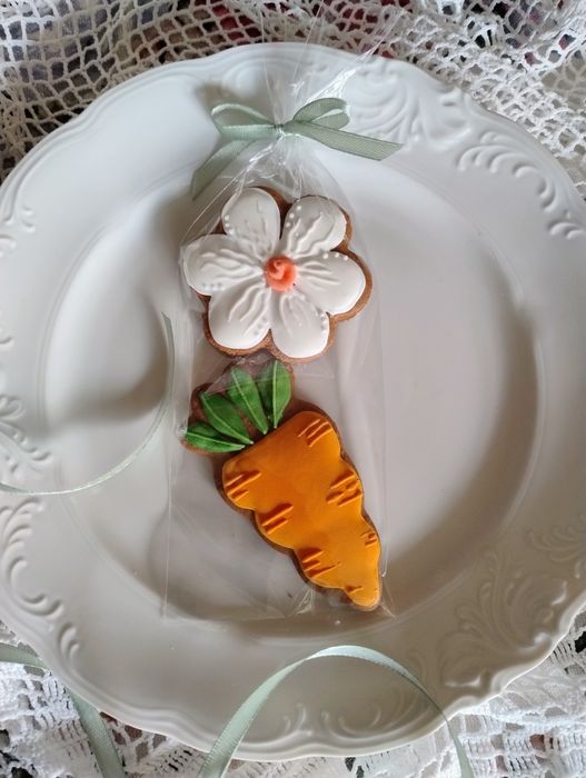 Lukrowane pierniczki ozdoba wielkanocna