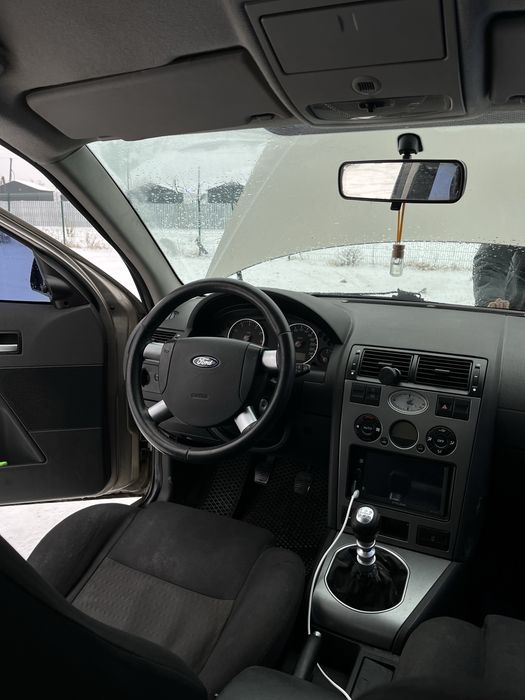 Ford Mondeo 3 1.8