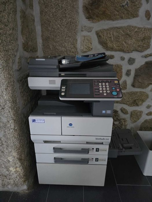 Fotocopiadora Konica Minolta bizhub 250