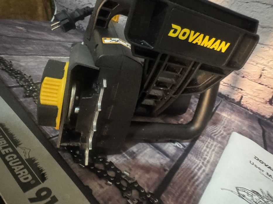 Електрична ланцюгова пила DOVAMAN 2400 Вт