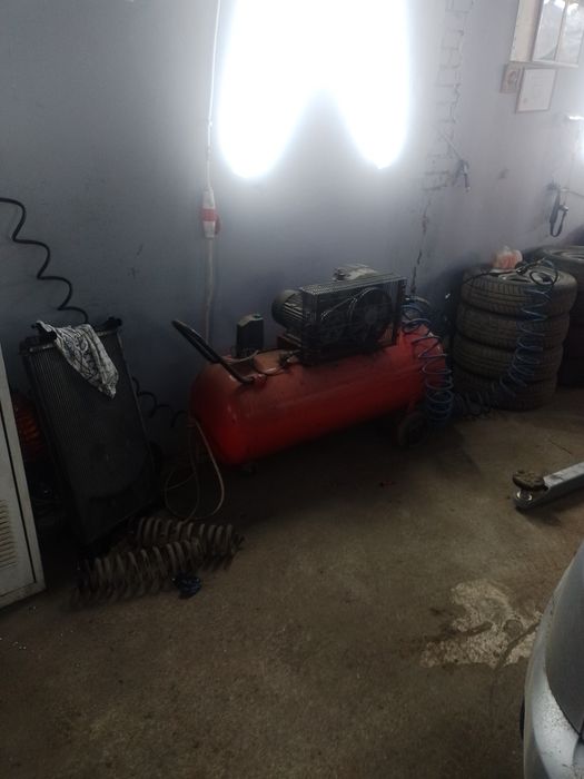 Пропоную в оренду гараж із усім необхідним обладнанням для СТО