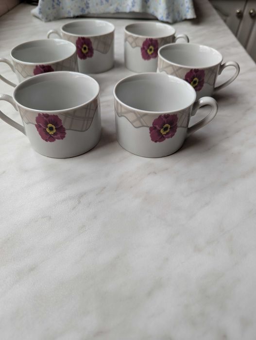 Filiżanki nowe porcelanowe poj. 0,2 l. - 6 szt. kpl.