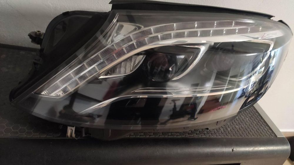farol esquerdo full Led ILS MERCEDES w222 A2229069002