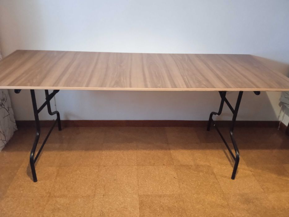 Mesa de exterior ou interior