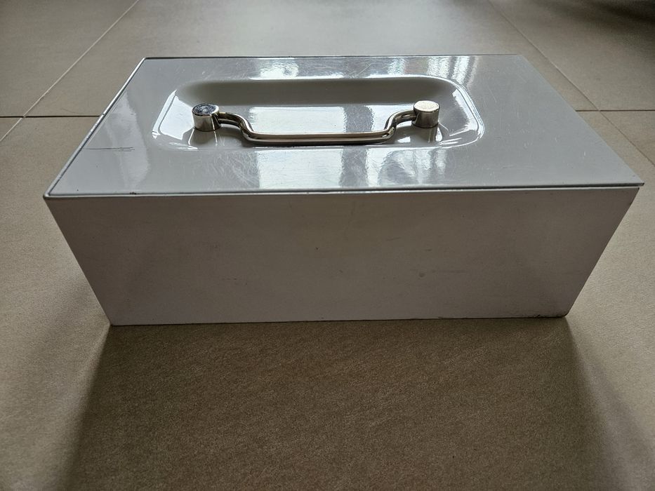 Metalkas kaseta biała 17x27,5x9,5 cm