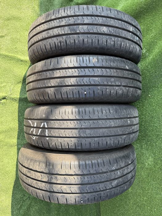 Резина Шини 215/70 R15C Nexen CT8