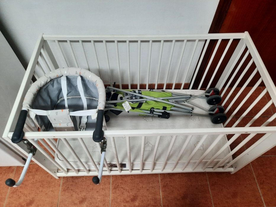 Berço, Carrinho e cadeira de bebé