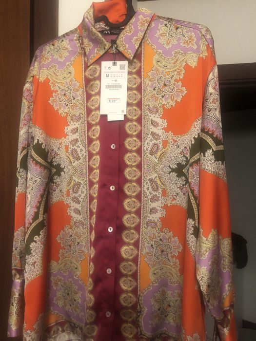 ZARA Camisa fluida da colecção verão 2022