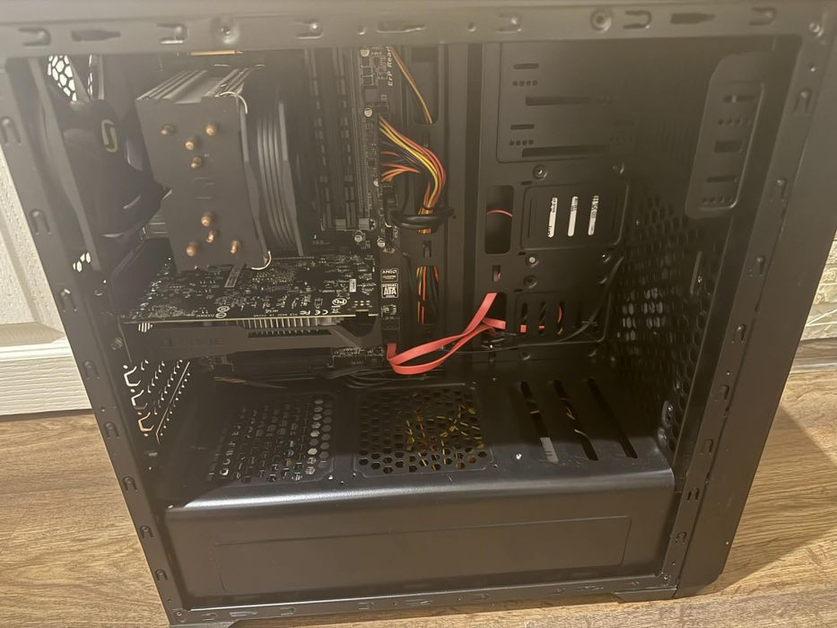 Komputer stacjonarny