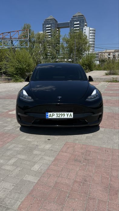 Tesla Model Y Long Range Dual Motor