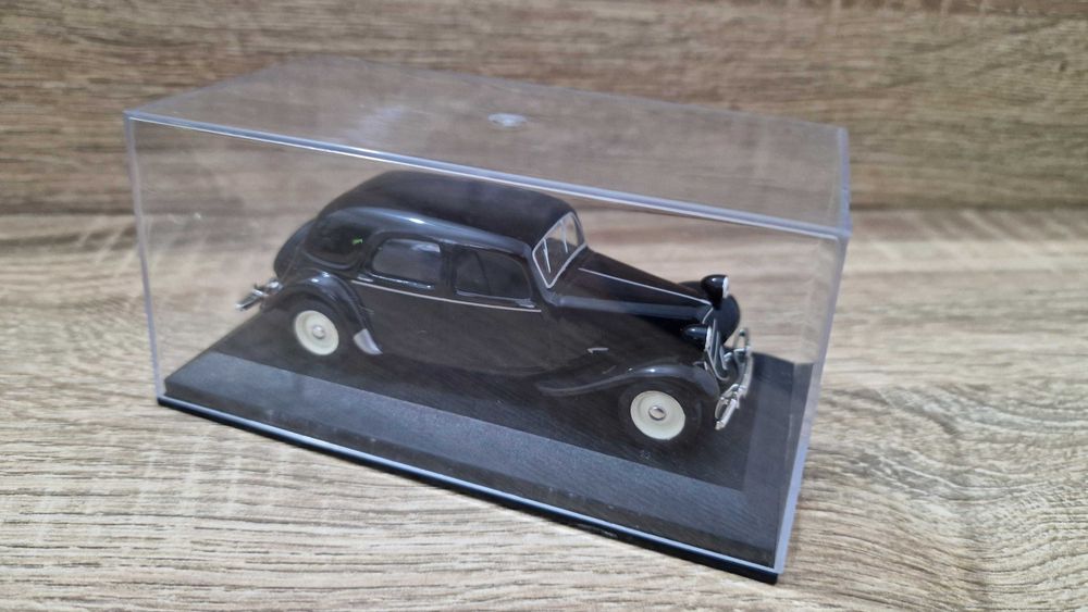 Miniatura 1:43 Citroen Traction «1949«   carro de coleção Citroen