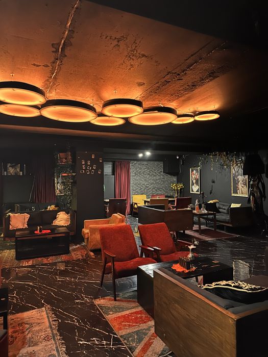 Лаунж Бар Lemon продається готовий діючий бізнес