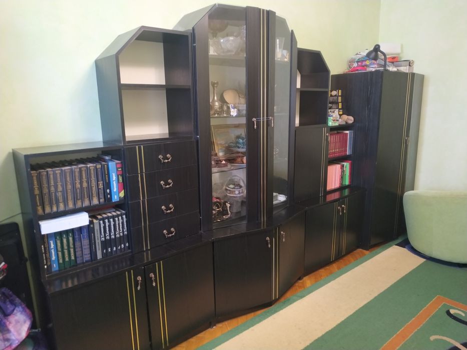 Продаю стенку б/у