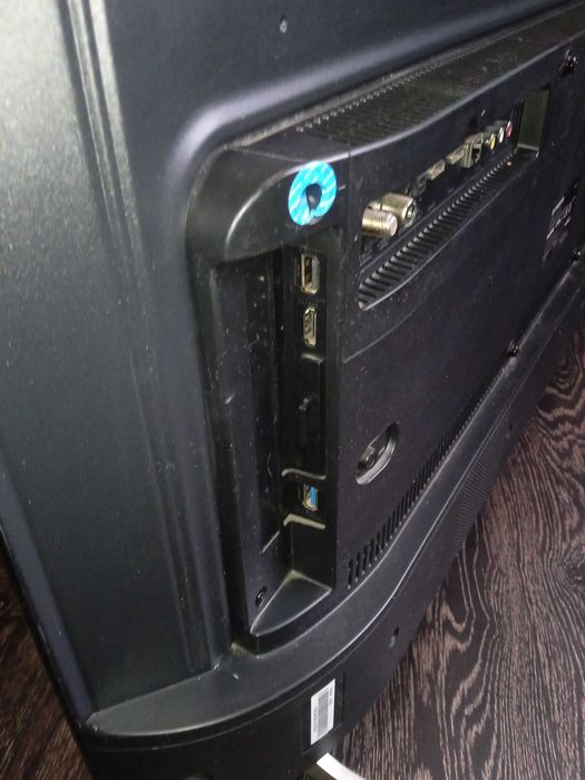 Skyworth 43Q3 Б/В на розбірку