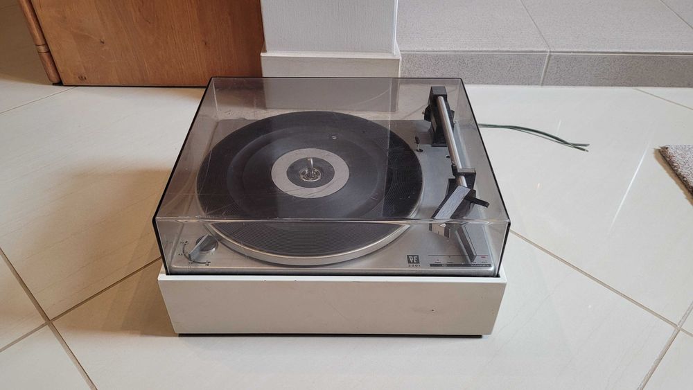 Gramofon PE 2001 germany