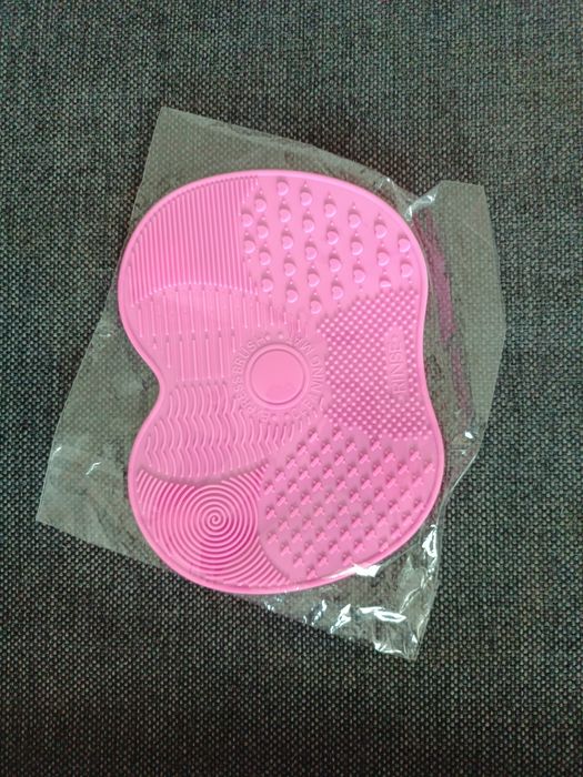 Nowy czyścik do pędzli silikonowy