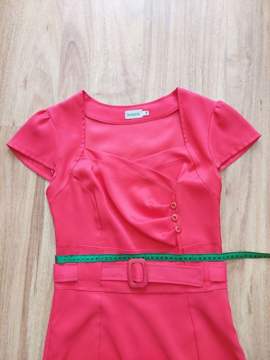 Czerwona sukienka styl retro vintage lata 50 60 dekolt serce M 38